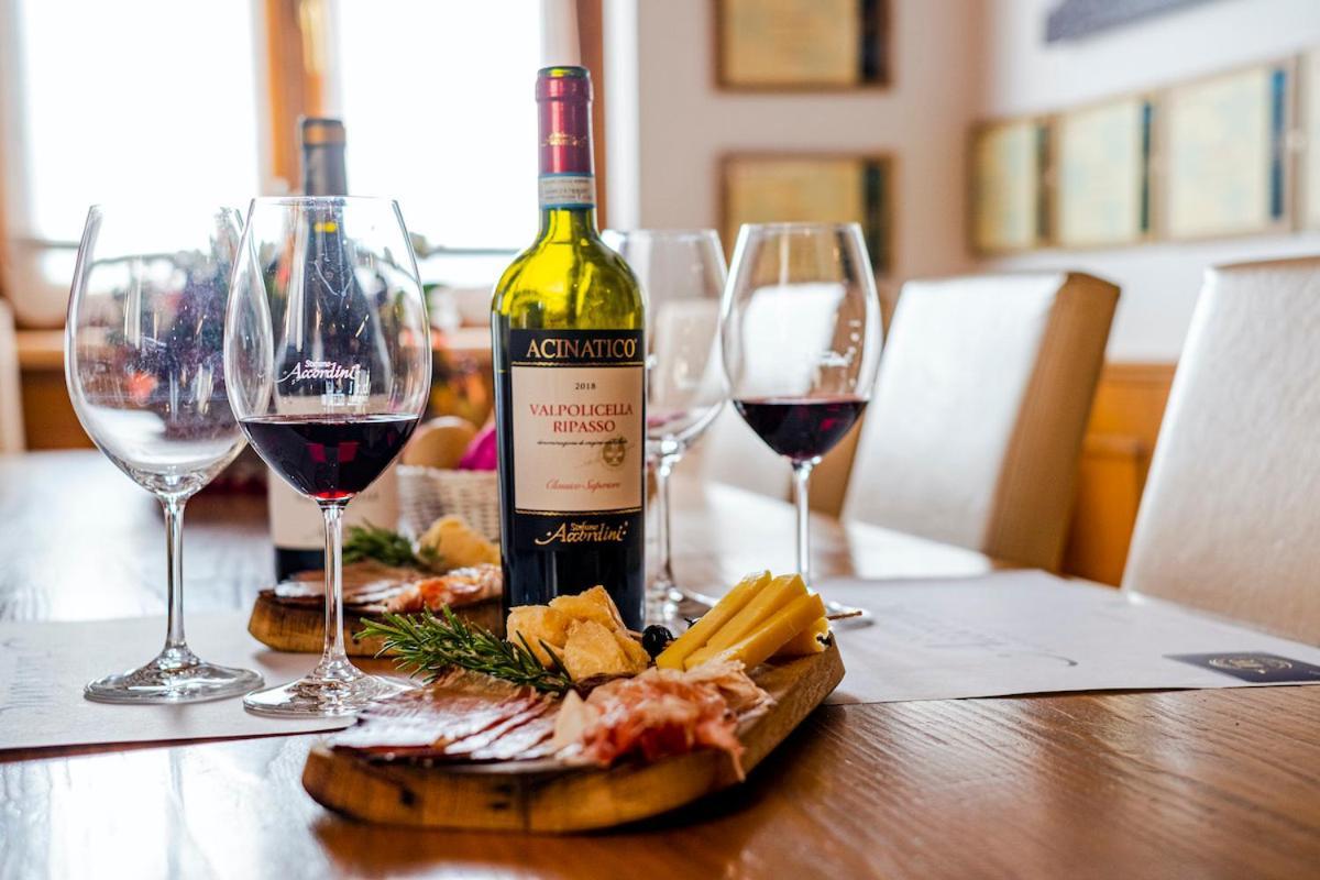 Agriturismo Acinatico Wine Relais Fumane Eksteriør billede
